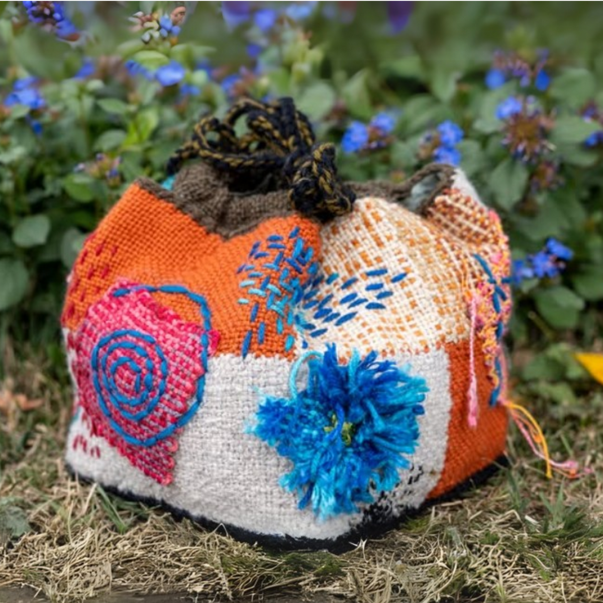woven-bag-schacht-zoom-loom-