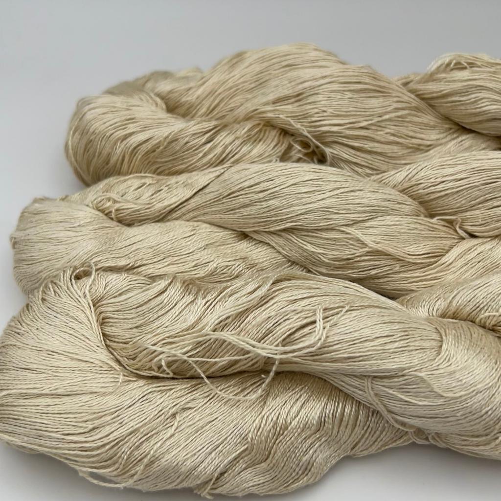 KNITSILK Silk Yarn 20/2 Undyed 100% Mulberry Silk Undyed, 100 Grams &  Approx. 1,000 Yards, Spun Silk Natural Silk