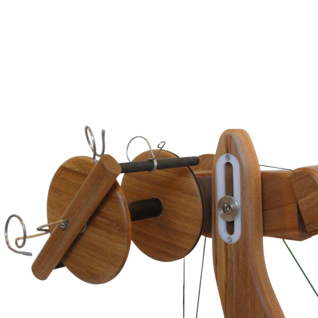 Majacraft Aura Spinning Wheel | Revolution Fibers